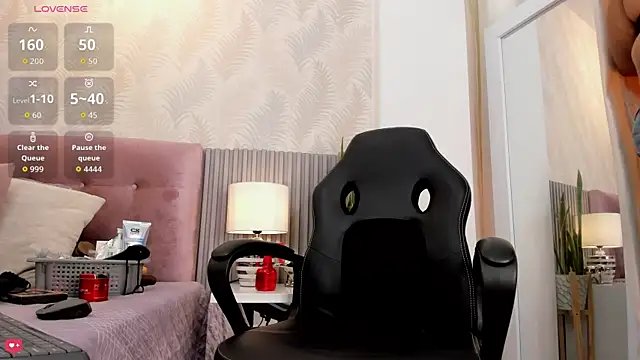 Kimmie kaboom x online show from 11/24/25, 07:13