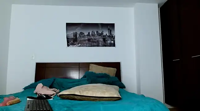 chicafitcaliente online show from 12/06/24, 12:34