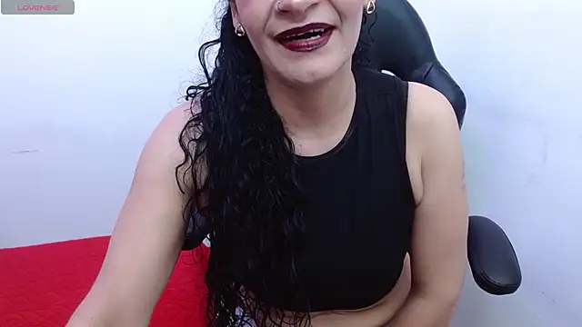 AlexandraJones  online show from 10/16/25, 03:51