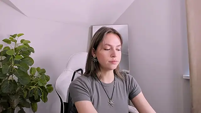 Snapshot of Niky__Jess chatting on 01/26/25, 05:56 Niky Jess online show from 01/26/25, 05:56