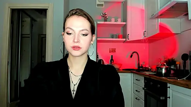 Snapshot of Niky__Jess chatting on 02/24/25, 11:43 Niky Jess online show from 02/24/25, 11:43