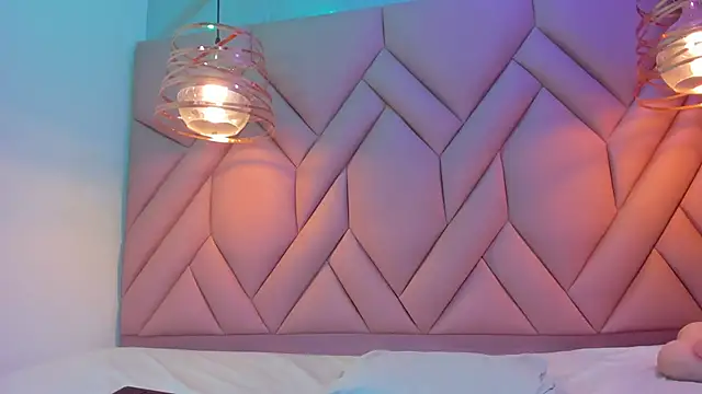 Snapshot of AngelaaCute_ chatting on 01/13/25, 03:04 AngelaaCute online show from 01/13/25, 03:04