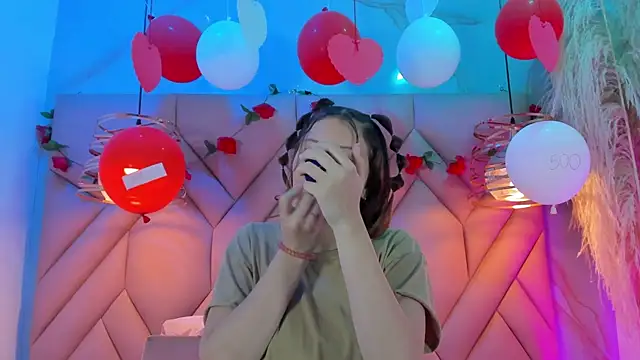 Snapshot of AngelaaCute_ chatting on 02/18/25, 12:28 AngelaaCute online show from 02/18/25, 12:28