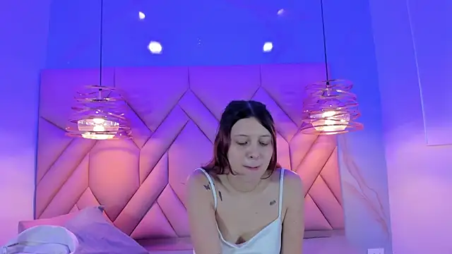 Snapshot of AngelaaCute_ chatting on 03/08/25, 12:30 AngelaaCute online show from 03/08/25, 12:30