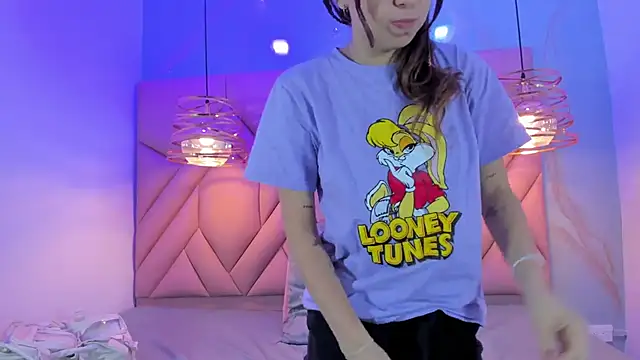 Snapshot of AngelaaCute_ chatting on 03/09/25, 12:31 AngelaaCute online show from 03/09/25, 12:31