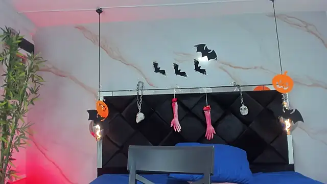 Snapshot of AngelaaCute_ chatting on 10/25/25, 12:23 AngelaaCute online show from 10/25/25, 12:23