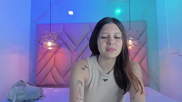 AngelaaCute  online show from 06/12/26, 12:15