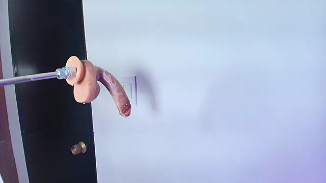 Snapshot of Lizz_Tender chatting on 02/05/25, 12:27 Lizz Tender online show from 02/05/25, 12:27