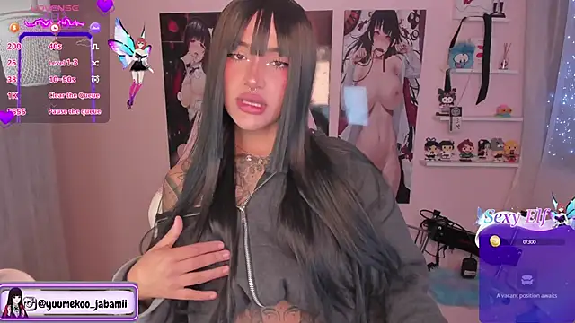 Snapshot of Sweet-bunny1 chatting on 02/11/25, 07:16 Sweet-bunny1 online show from 02/11/25, 07:16