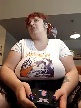 Snapshot of LadyRochester chatting on 05/27/26, 01:30 LadyRochester online show from 05/27/26, 01:30
