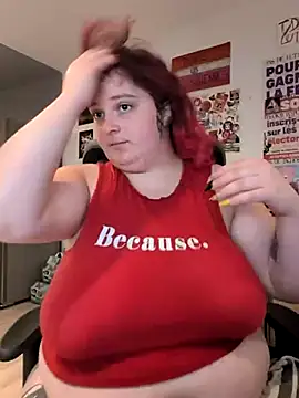 Snapshot of LadyRochester chatting on 06/22/26, 05:43 LadyRochester online show from 06/22/26, 05:43