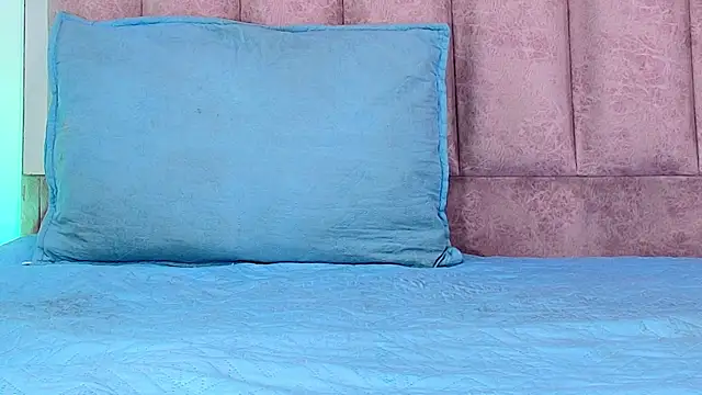 anisha x online show from 09/12/25, 07:14