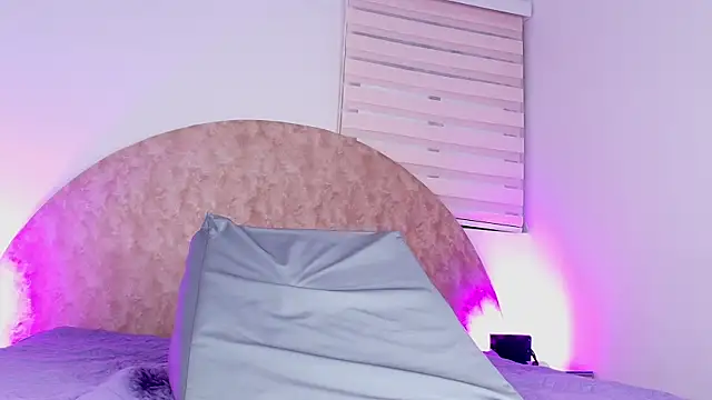 anisha x online show from 11/27/25, 07:16