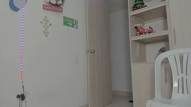 Snapshot of _diegsz_ chatting on 12/27/24, 01:28 diegsz online show from 12/27/24, 01:28