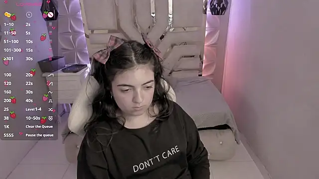 meraki fraise online show from 12/30/24, 11:17