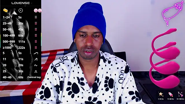 Snapshot of mrjhon26 chatting on 05/09/26, 11:43 mrjhon26 online show from 05/09/26, 11:43