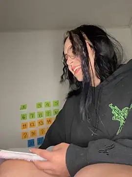 Snapshot of NatyOlson chatting on 01/19/26, 06:17 NatyOlson online show from 01/19/26, 06:17