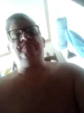 Snapshot of J83560Jason chatting on 09/10/25, 03:01 J83560Jason online show from 09/10/25, 03:01