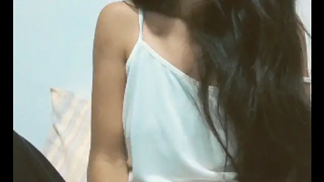 Snapshot of melaniy chatting on 10/10/25, 09:47 melaniy online show from 10/10/25, 09:47