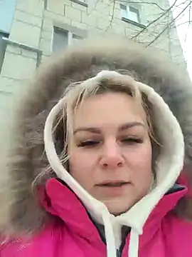 Snapshot of candy_queeen chatting on 02/27/25, 04:41 candy queeen online show from 02/27/25, 04:41