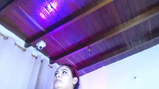 Amara Red online show from 06/10/26, 11:42