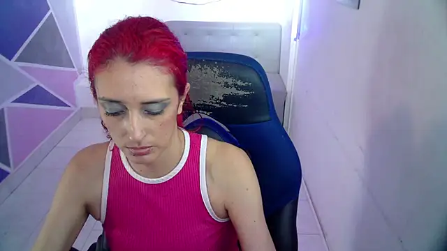 Snapshot of Ruby_Your_Milf chatting on 12/30/24, 11:38 Ruby Your Milf online show from 12/30/24, 11:38