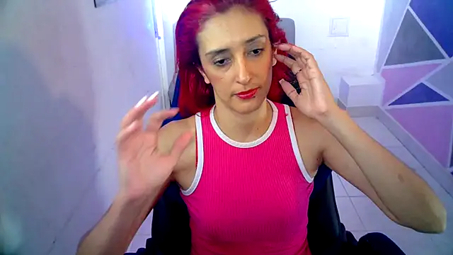 Snapshot of Ruby_Your_Milf chatting on 01/18/25, 07:04 Ruby Your Milf online show from 01/18/25, 07:04