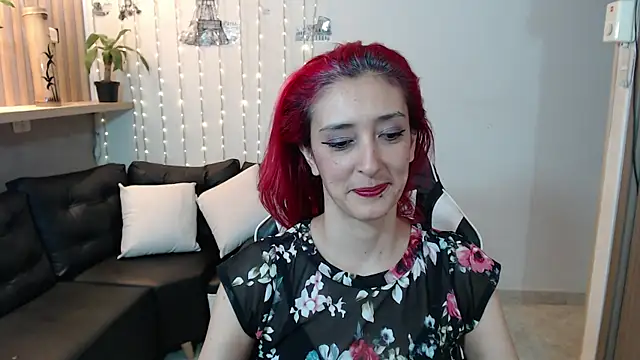 Snapshot of Ruby_Your_Milf chatting on 01/30/25, 08:21 Ruby Your Milf online show from 01/30/25, 08:21