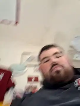 thefrenchhogan29 online show from 10/04/25, 12:58