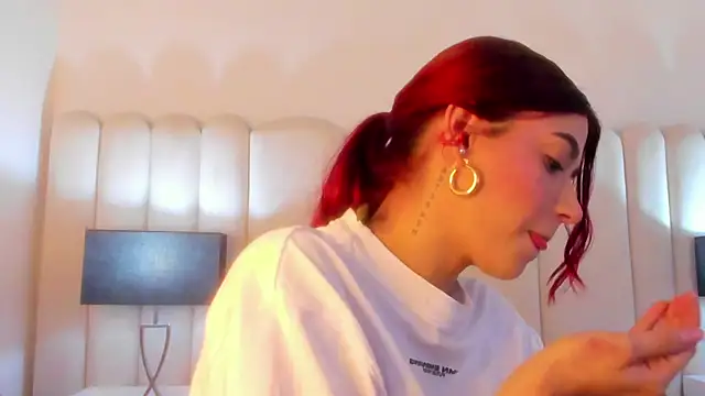 Snapshot of AnnyCherry_ chatting on 12/17/24, 11:49 AnnyCherry online show from 12/17/24, 11:49