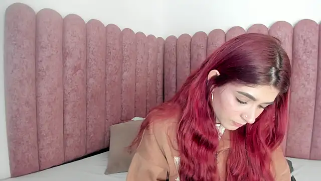 Snapshot of AnnyCherry_ chatting on 12/19/24, 07:07 AnnyCherry online show from 12/19/24, 07:07