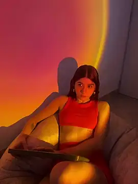 Snapshot of AnnyCherry_ chatting on 01/04/25, 07:23 AnnyCherry online show from 01/04/25, 07:23