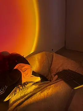 Snapshot of AnnyCherry_ chatting on 01/06/25, 08:39 AnnyCherry online show from 01/06/25, 08:39