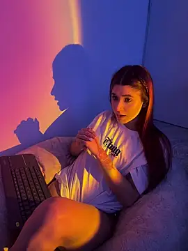 Snapshot of AnnyCherry_ chatting on 01/14/25, 04:25 AnnyCherry online show from 01/14/25, 04:25