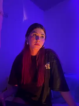 Snapshot of AnnyCherry_ chatting on 02/03/25, 07:00 AnnyCherry online show from 02/03/25, 07:00