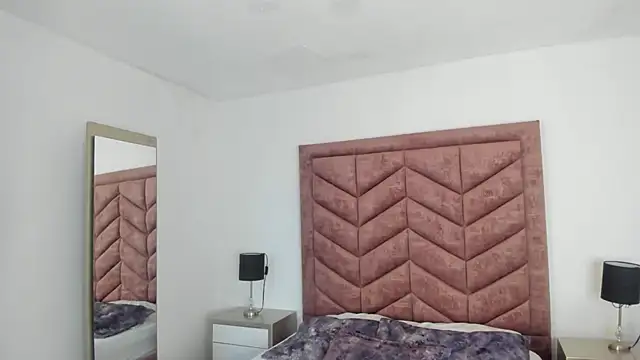 Snapshot of AnnyCherry_ chatting on 10/22/25, 03:45 AnnyCherry online show from 10/22/25, 03:45