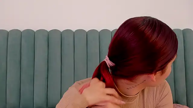 Snapshot of AnnyCherry_ chatting on 10/28/25, 10:01 AnnyCherry online show from 10/28/25, 10:01