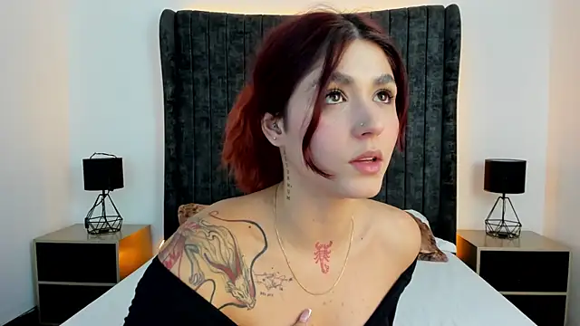 Snapshot of AnnyCherry_ chatting on 11/05/25, 12:54 AnnyCherry online show from 11/05/25, 12:54