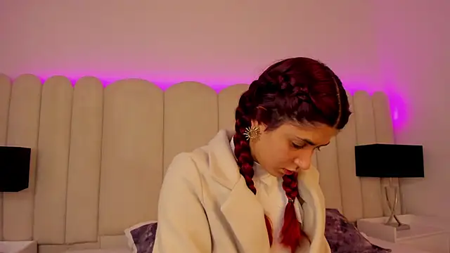 Snapshot of AnnyCherry_ chatting on 11/06/25, 06:20 AnnyCherry online show from 11/06/25, 06:20