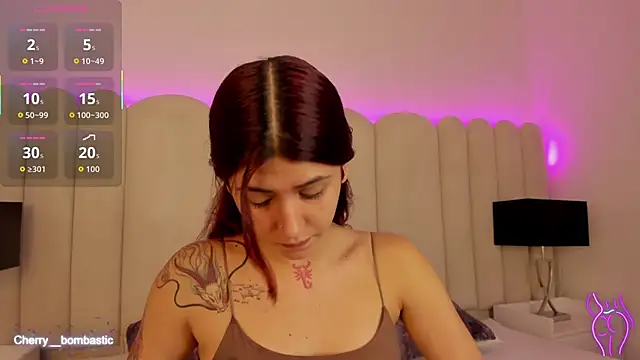 Snapshot of AnnyCherry_ chatting on 11/12/25, 08:19 AnnyCherry online show from 11/12/25, 08:19