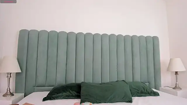 AnnyCherry  online show from 04/24/26, 11:29