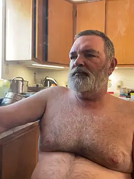 Snapshot of Frenchpoo chatting on 02/23/26, 01:19 Frenchpoo online show from 02/23/26, 01:19