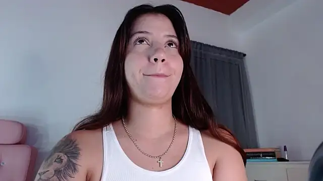 Snapshot of melody__bleir chatting on 01/06/26, 04:27 melody bleir online show from 01/06/26, 04:27