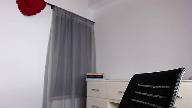 Snapshot of melody__bleir chatting on 03/07/26, 12:51 melody bleir online show from 03/07/26, 12:51