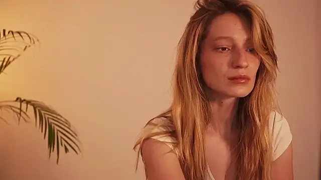 Snapshot of Stephany_talks chatting on 03/17/26, 02:05 Stephany talks online show from 03/17/26, 02:05