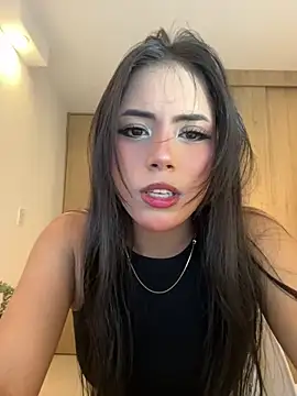 Snapshot of __Alisson_ chatting on 12/21/24, 11:56 Alisson online show from 12/21/24, 11:56