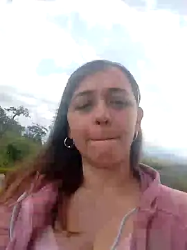 Snapshot of natalie_cowens chatting on 01/30/25, 04:24 natalie cowens online show from 01/30/25, 04:24