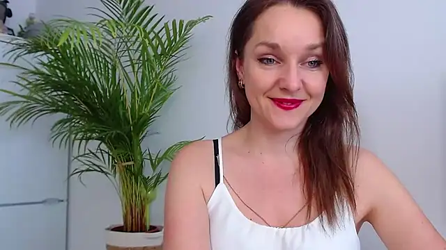 Snapshot of AliciaDesire chatting on 01/20/25, 11:02 AliciaDesire online show from 01/20/25, 11:02