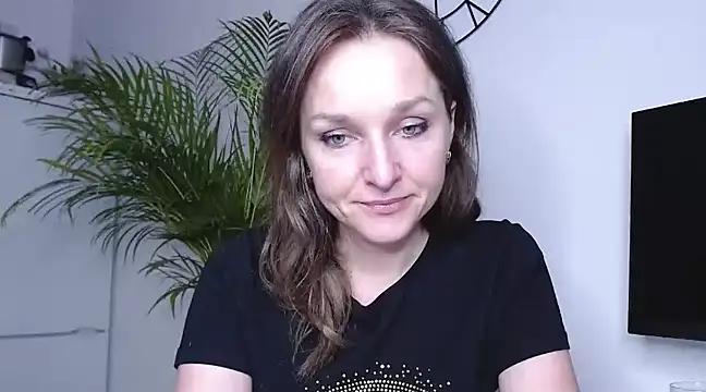 Snapshot of AliciaDesire chatting on 02/18/25, 03:54 AliciaDesire online show from 02/18/25, 03:54