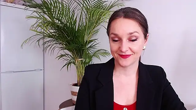 Snapshot of AliciaDesire chatting on 03/05/25, 11:06 AliciaDesire online show from 03/05/25, 11:06